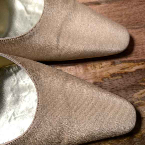 ST John made in Italy, beige sling back shoes. Size 6 - Picture 6 of 7